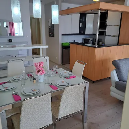 In Split, Near The Old Town, Three Rooms, Balcony, Garage Apartment