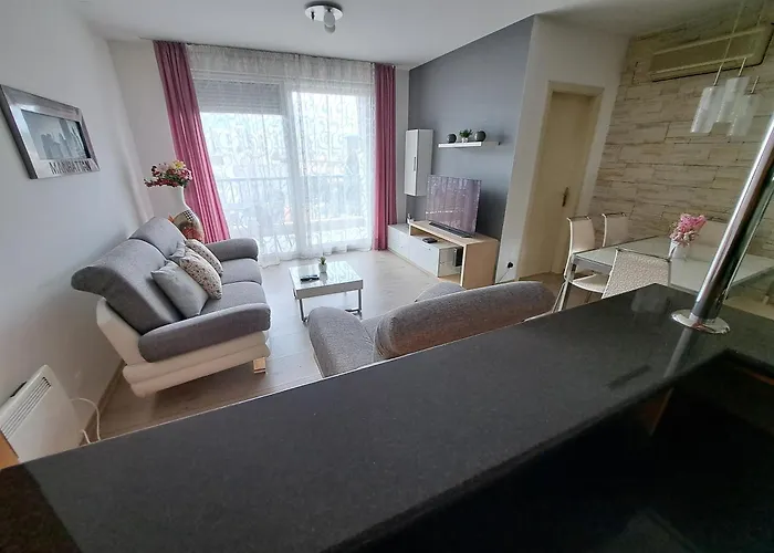 In Split, Near The Old Town, Three Rooms, Balcony, Garage