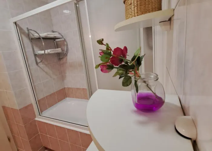 In Split, Near The Old Town, Three Rooms, Balcony, Garage Apartman *