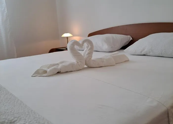 In Split, Near The Old Town, Three Rooms, Balcony, Garage